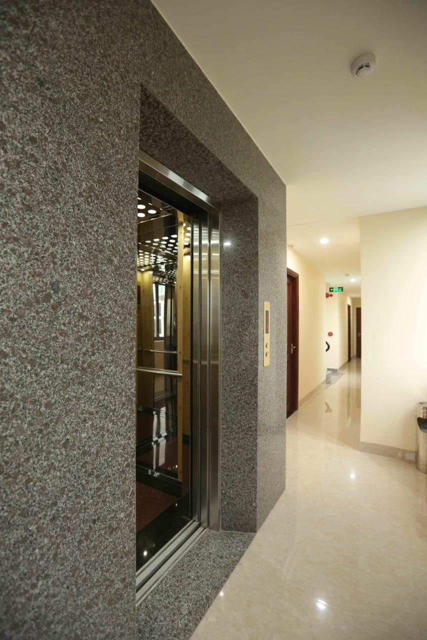Stars Hotel Da Nang Bagian luar foto