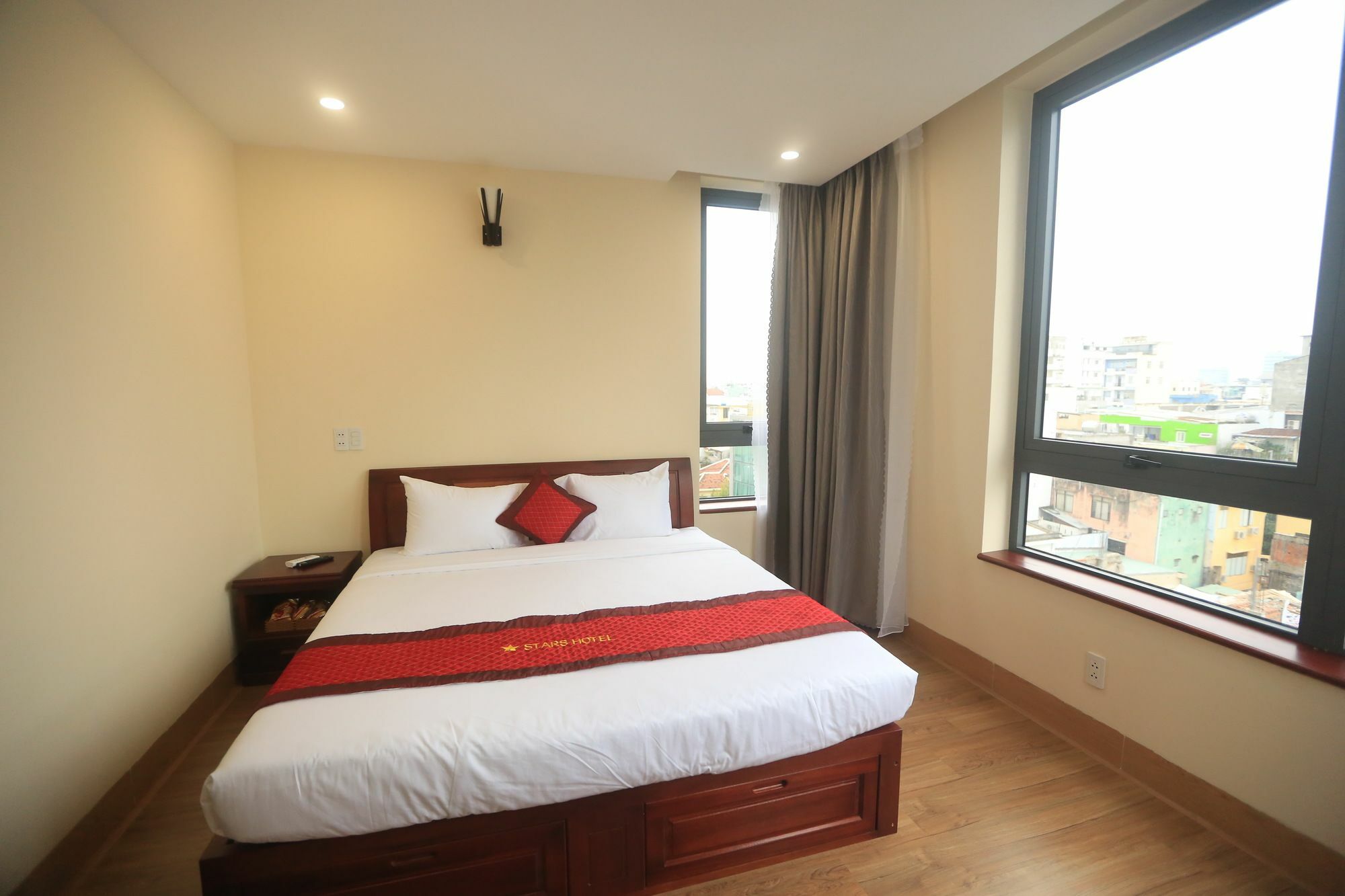 Stars Hotel Da Nang Bagian luar foto