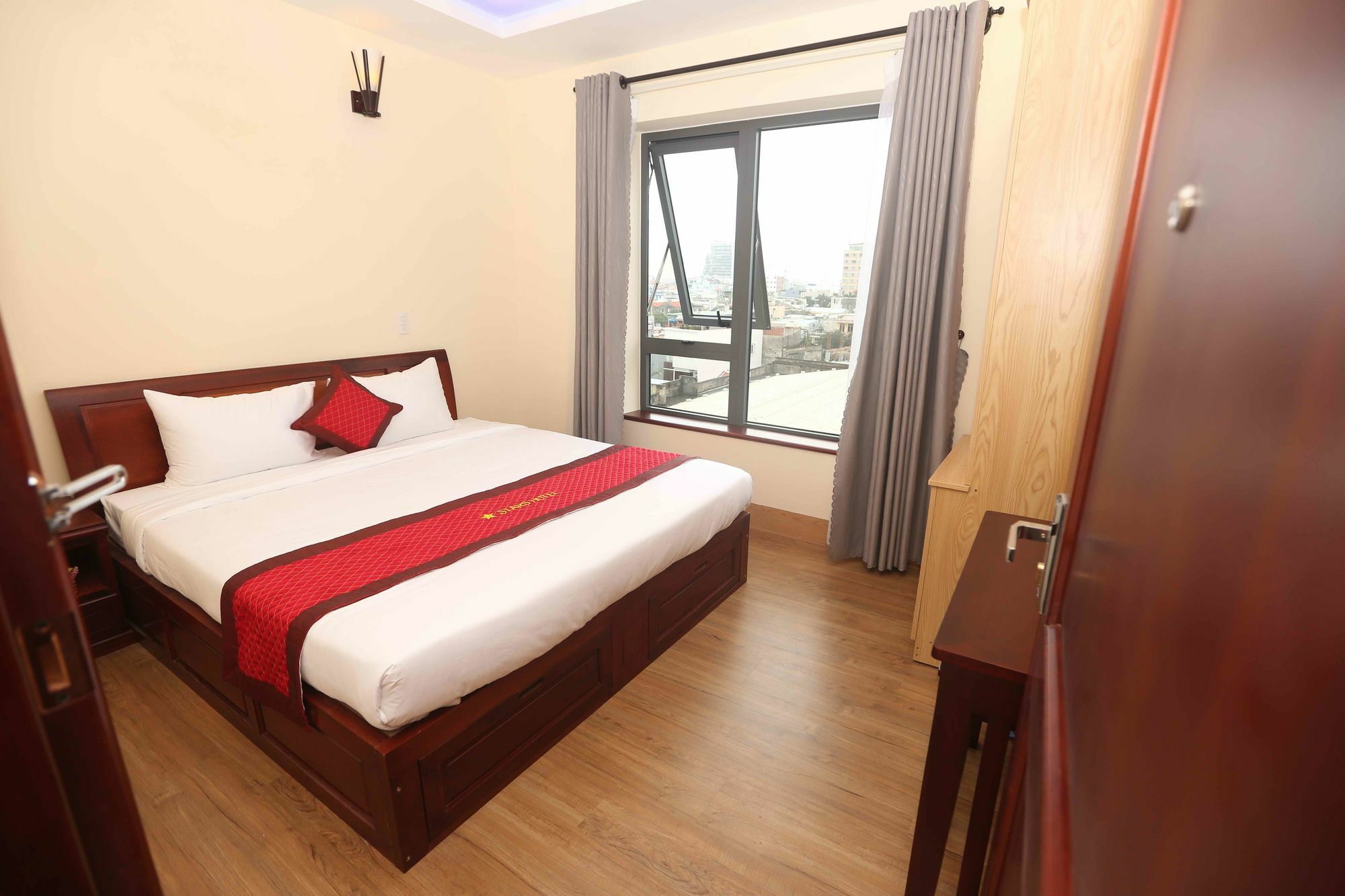 Stars Hotel Da Nang Bagian luar foto